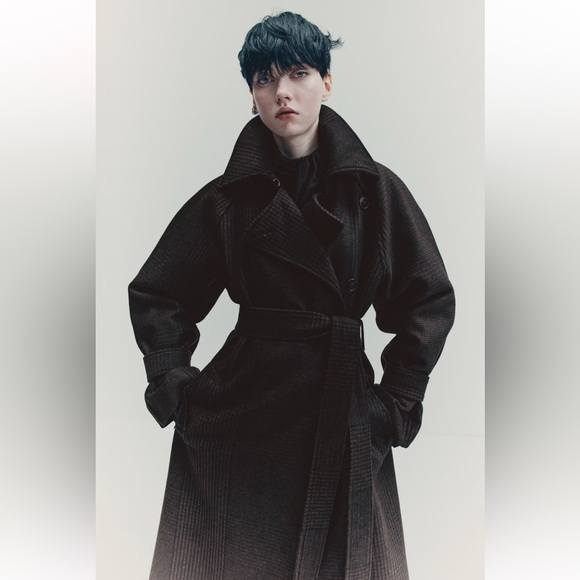 H&M Black Long Coat - Picture 6 of 9